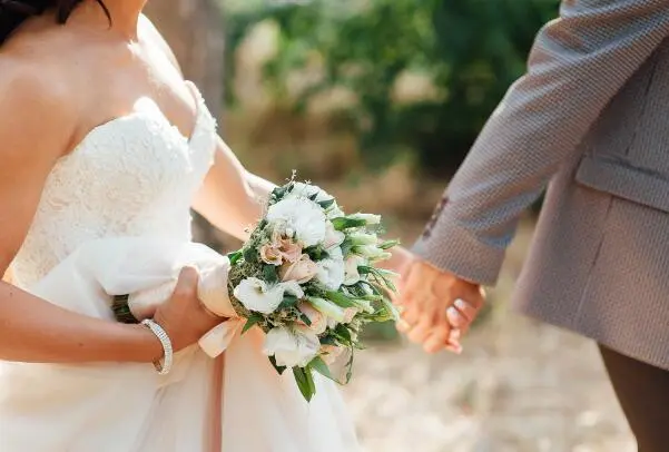 梦见子女结婚运势吉凶预测，不同的人梦见子女结婚有什么预兆？
